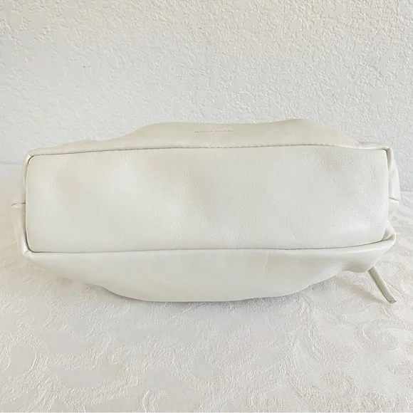 Mansur Gavriel white mini Cloud leather clutch bag - Picture 10 of 16